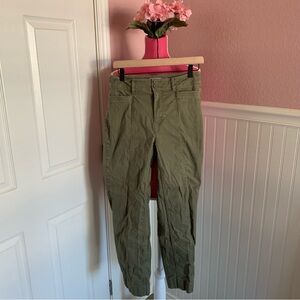 Loft Outlet Women’s Cargo Pants with Elastic at Ankle Khaki size 4